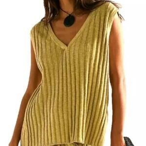 Free PeopleFree People Beach Olive Sleeveless V-Neck Sweater. SP